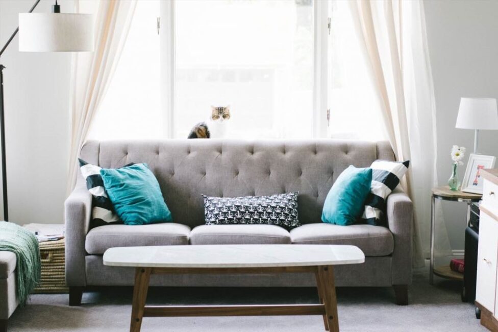mała sofa z funkcją spania
